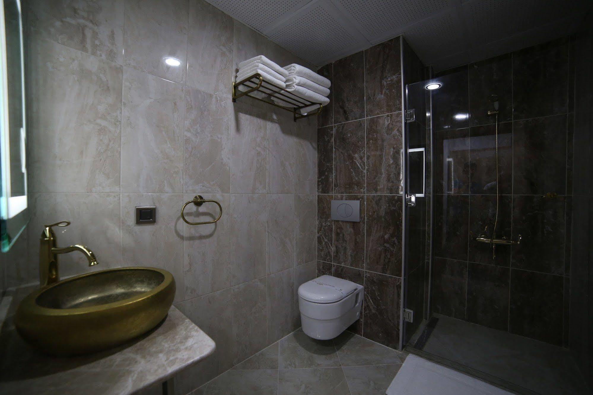 Grand Serenay Hotel Бандирма Екстер'єр фото